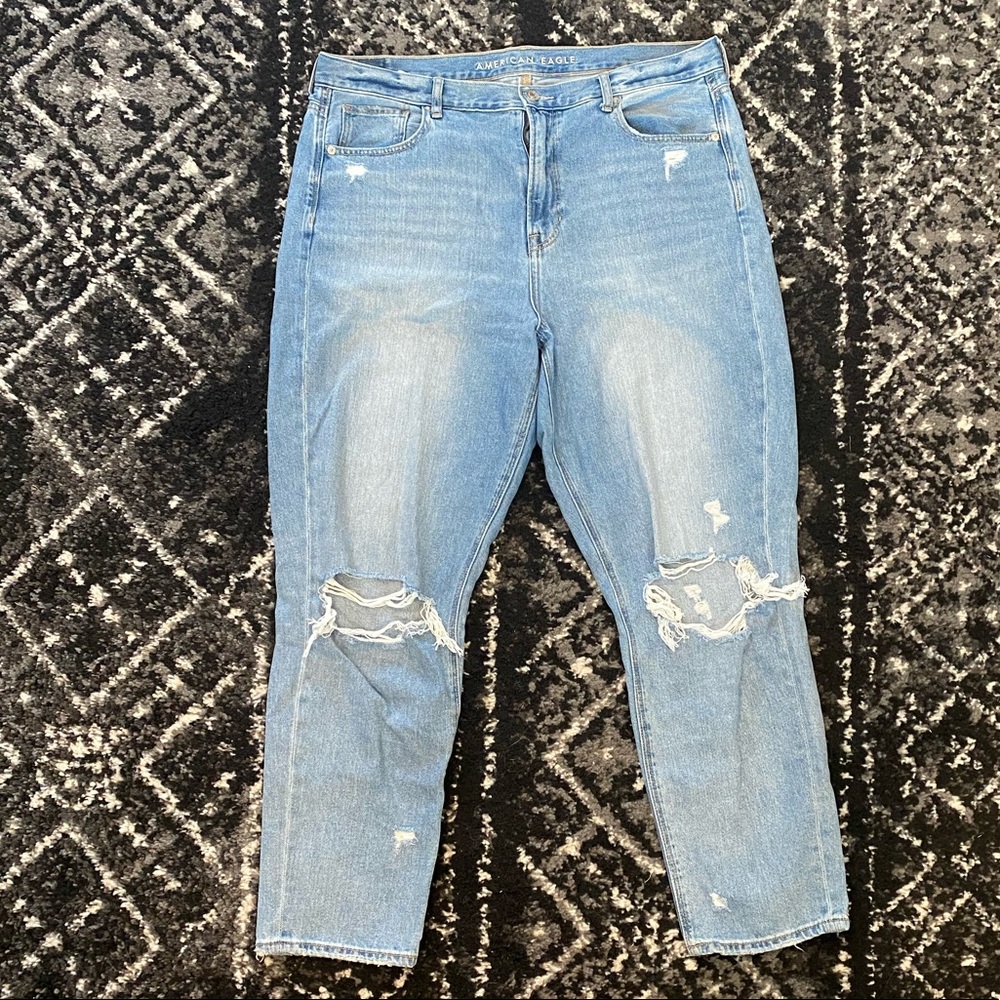 American Eagle Mom jeans